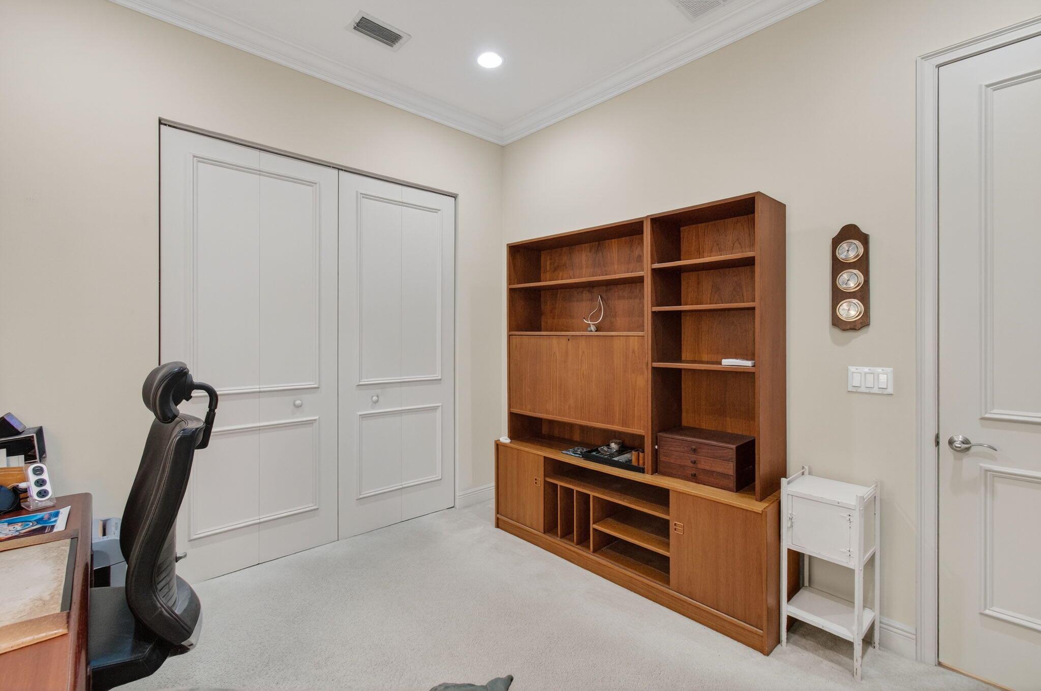 Wellington, Florida, 33414, United States, 5 Bedrooms Bedrooms, ,5 BathroomsBathrooms,Residential,Active,1943719