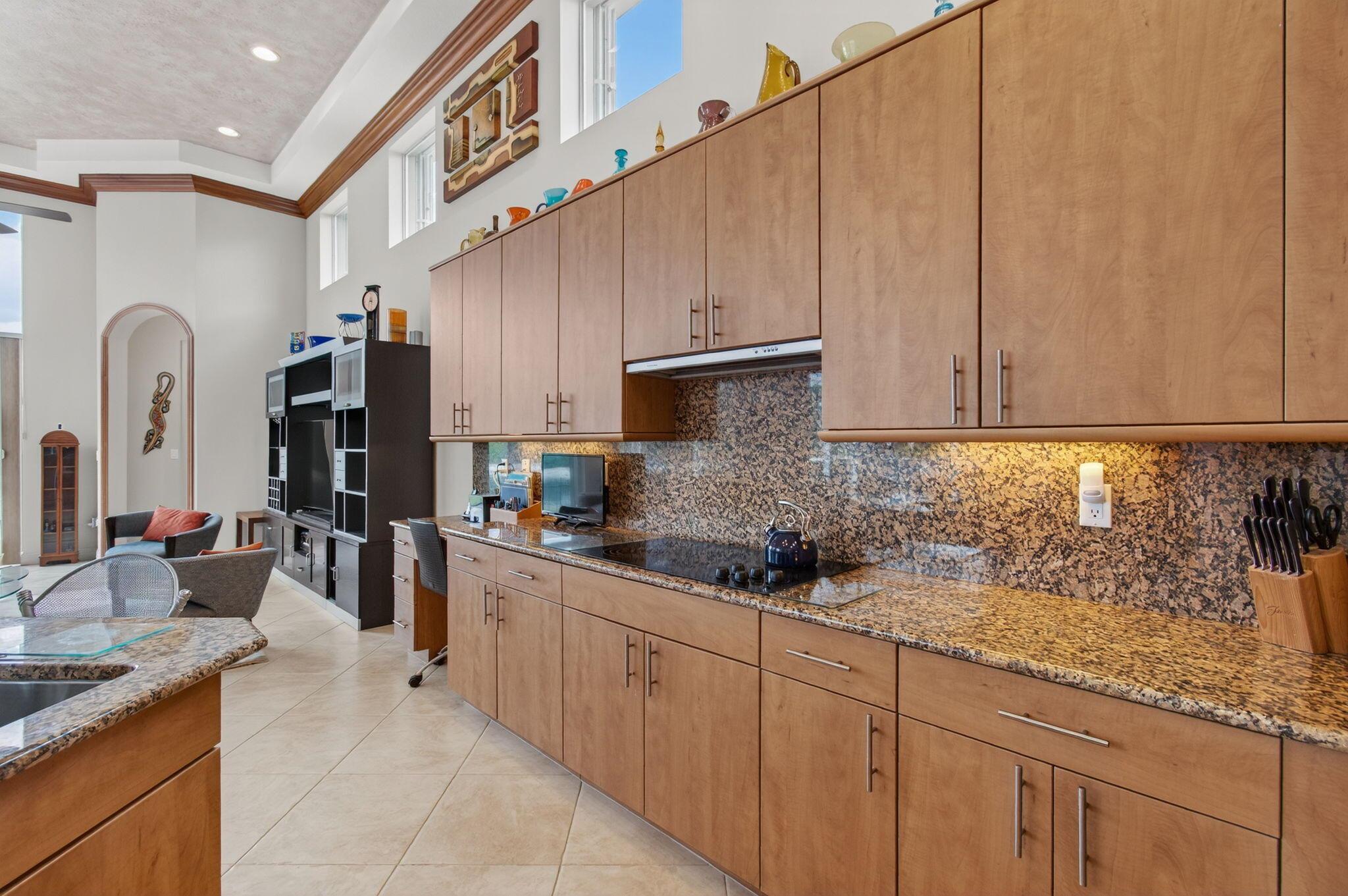 Wellington, Florida, 33414, United States, 5 Bedrooms Bedrooms, ,5 BathroomsBathrooms,Residential,Active,1943719