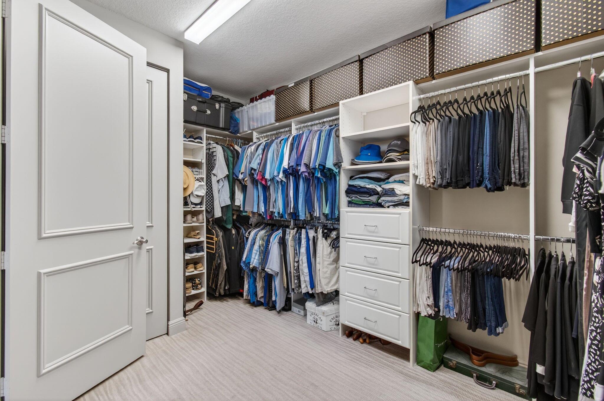 Wellington, Florida, 33414, United States, 5 Bedrooms Bedrooms, ,5 BathroomsBathrooms,Residential,Active,1943719