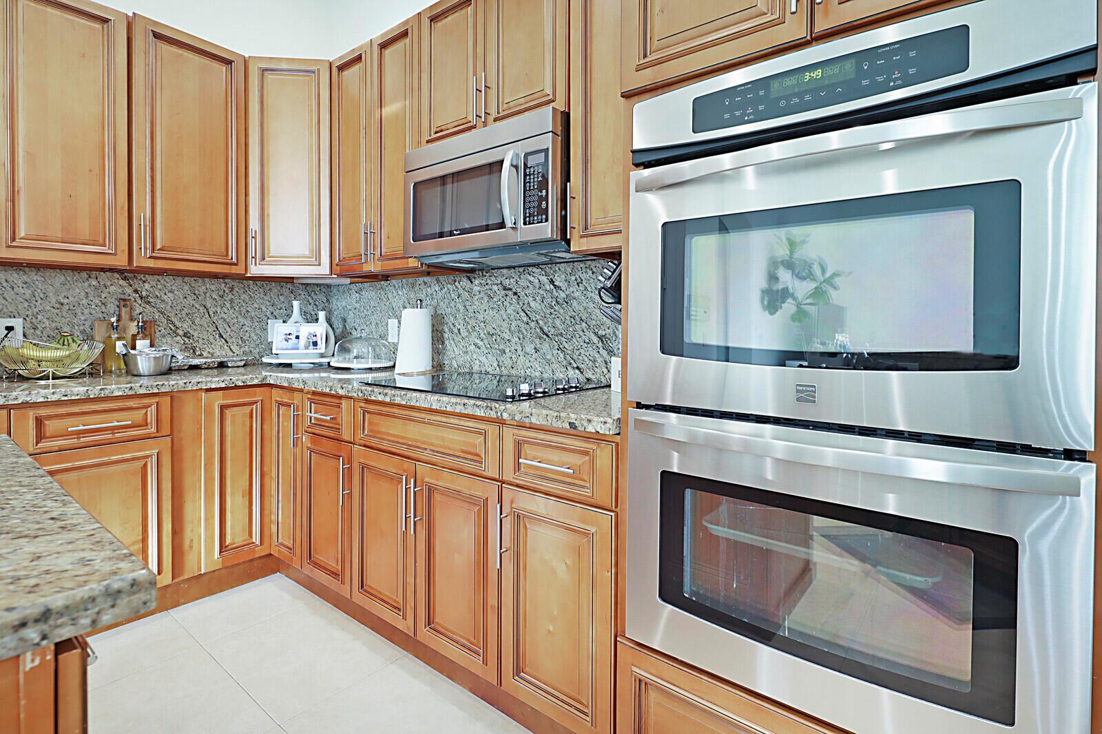 BOCA FALLS PAR K - Residential Lease