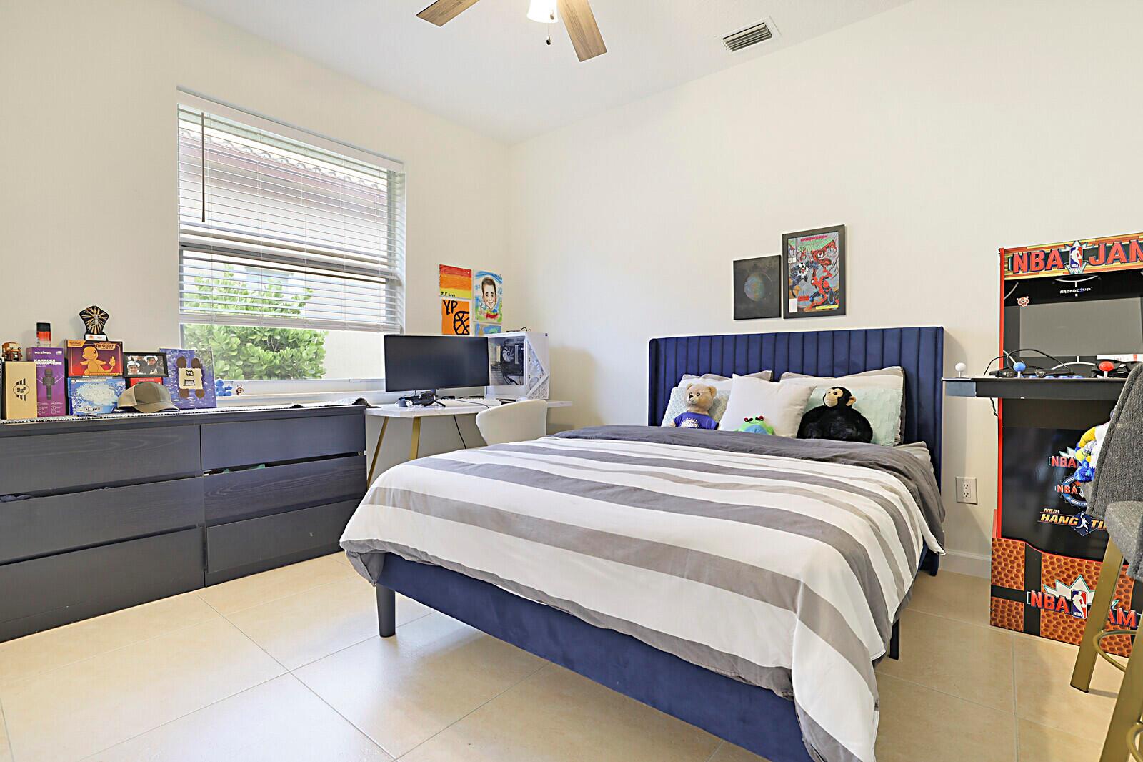BOCA FALLS PAR K - Residential Lease