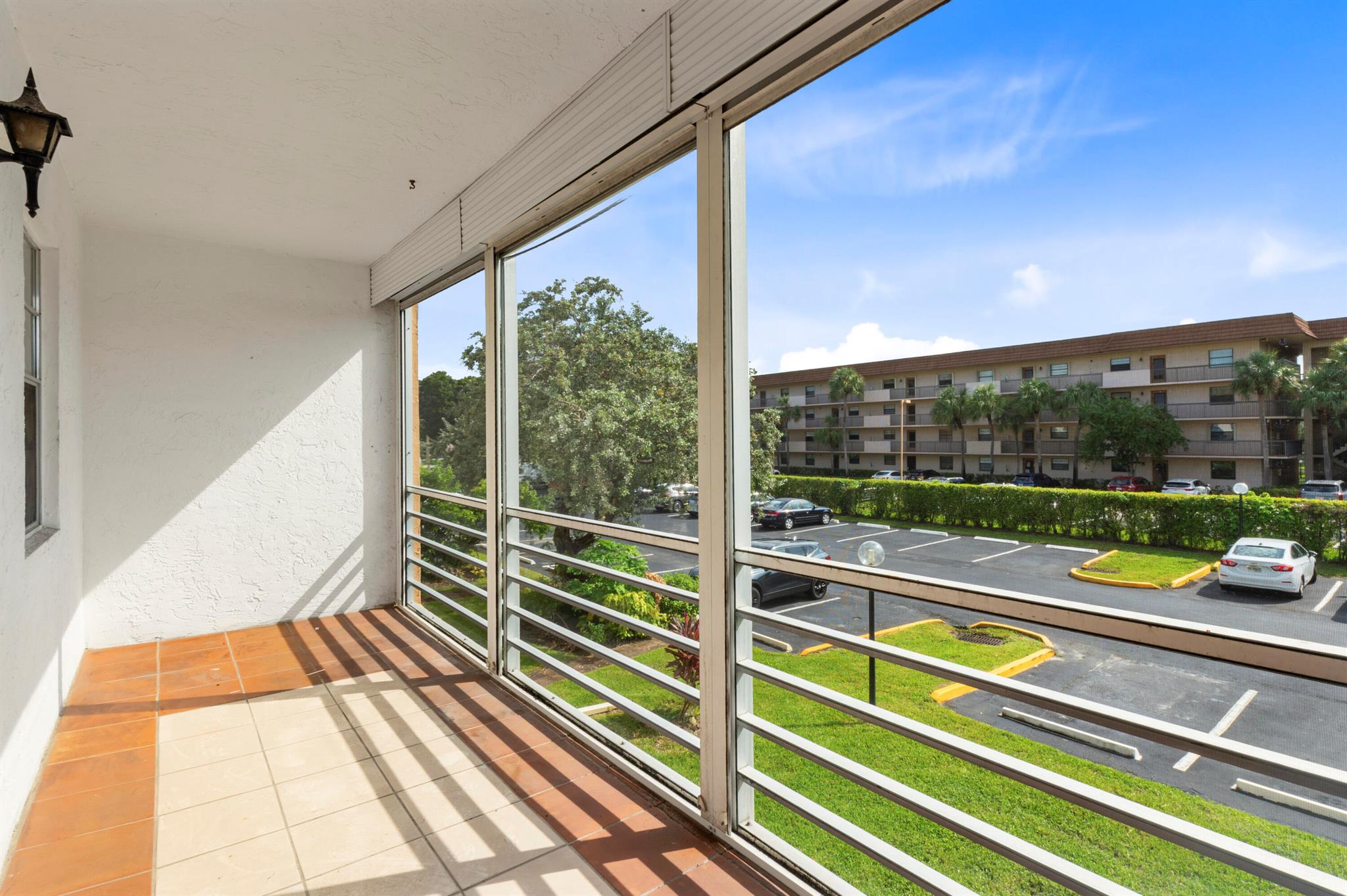 SABAL PALM VILLAGE 2 COND - Residential