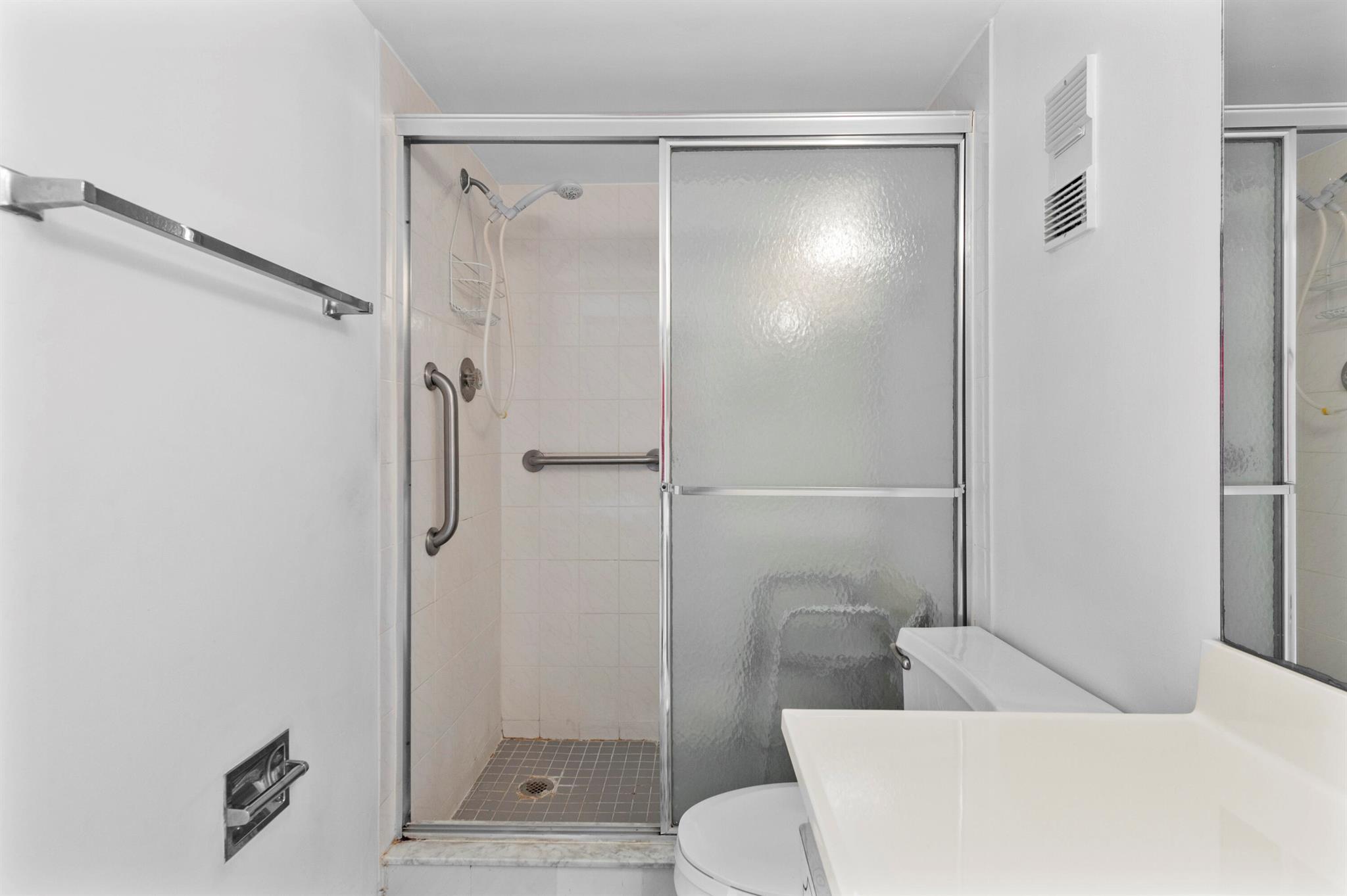 SABAL PALM VILLAGE 2 COND - Residential