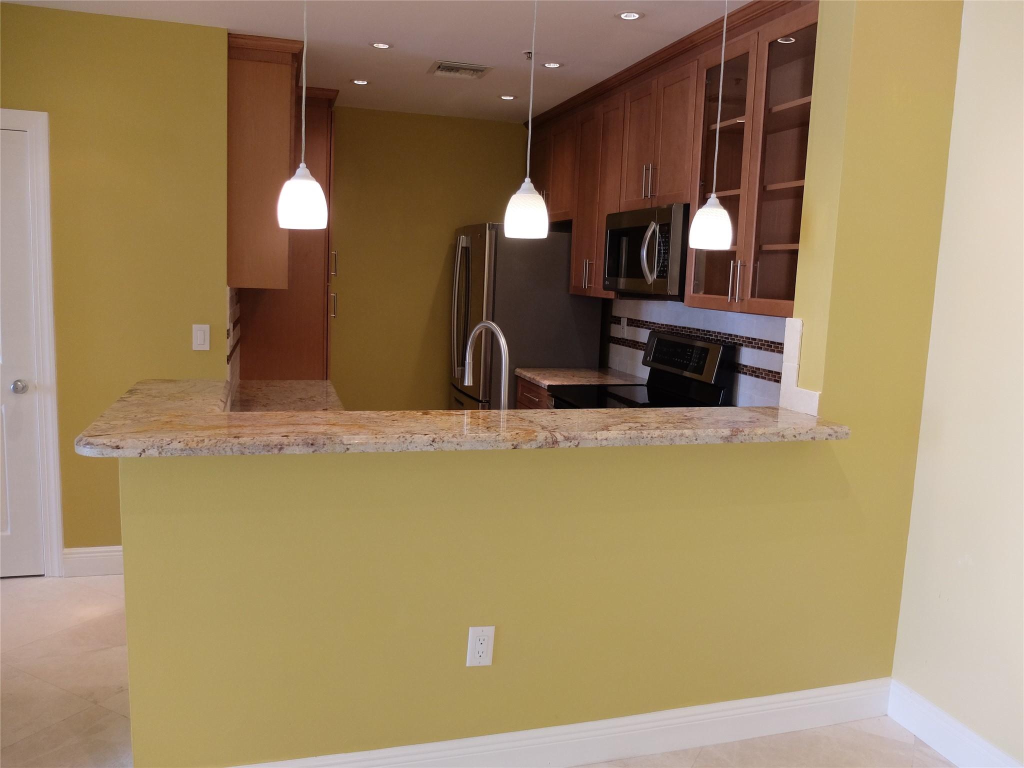 520 SE 5th Ave 3703