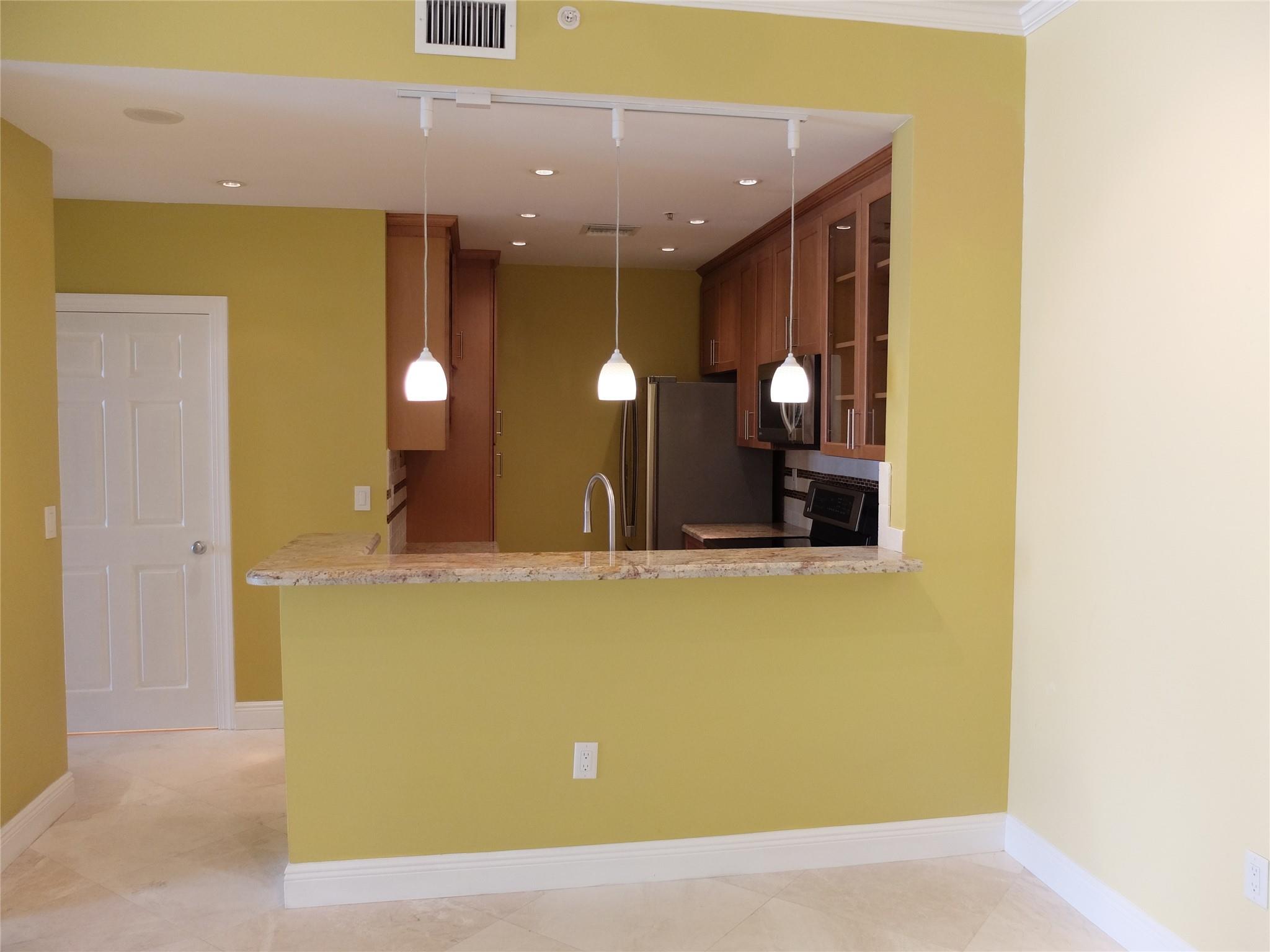520 SE 5th Ave 3703