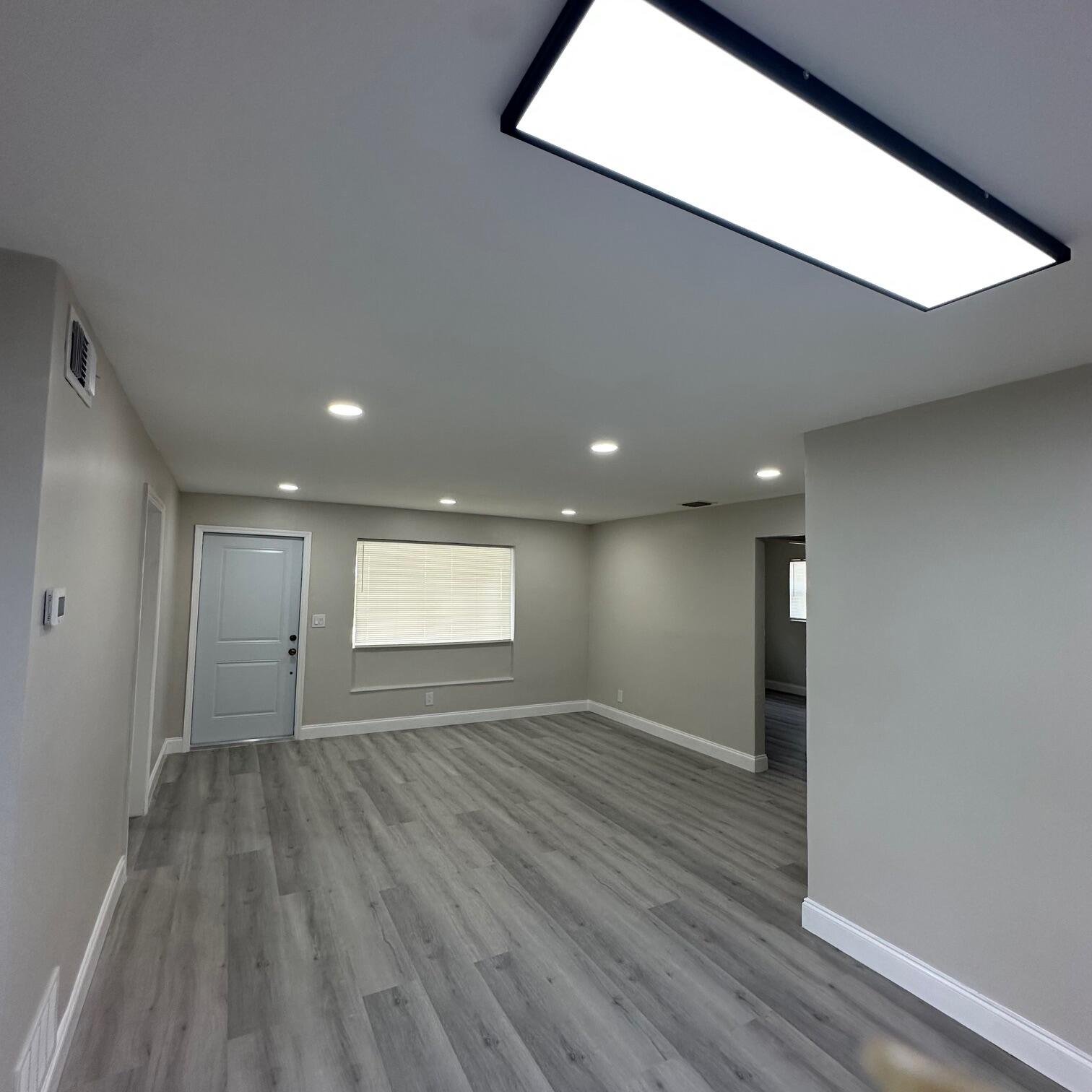 PLAZA ESTATES 3RD SEC - Residential Lease