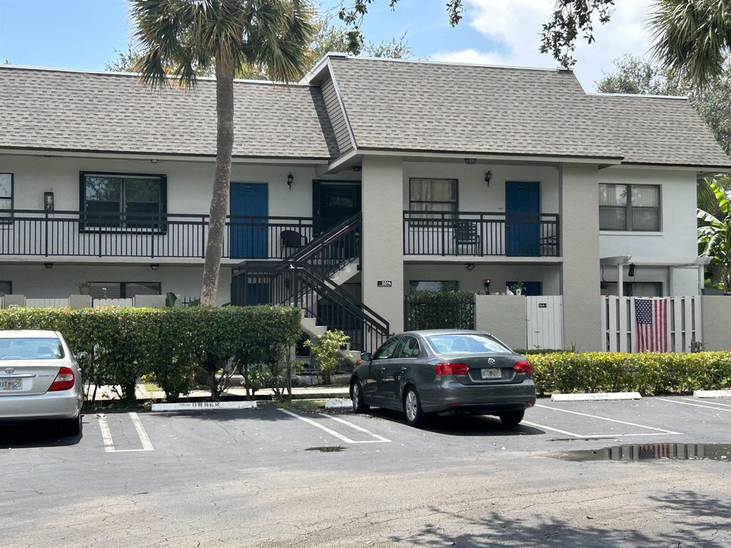 Photo of 3014 SW 21st Terrace #352b, Delray Beach, FL 33445 (MLS # R10896416)