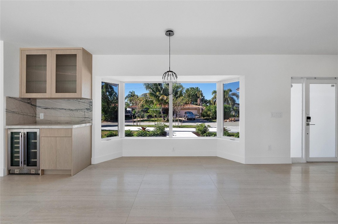 Country Club Isles 42-40 - Residential