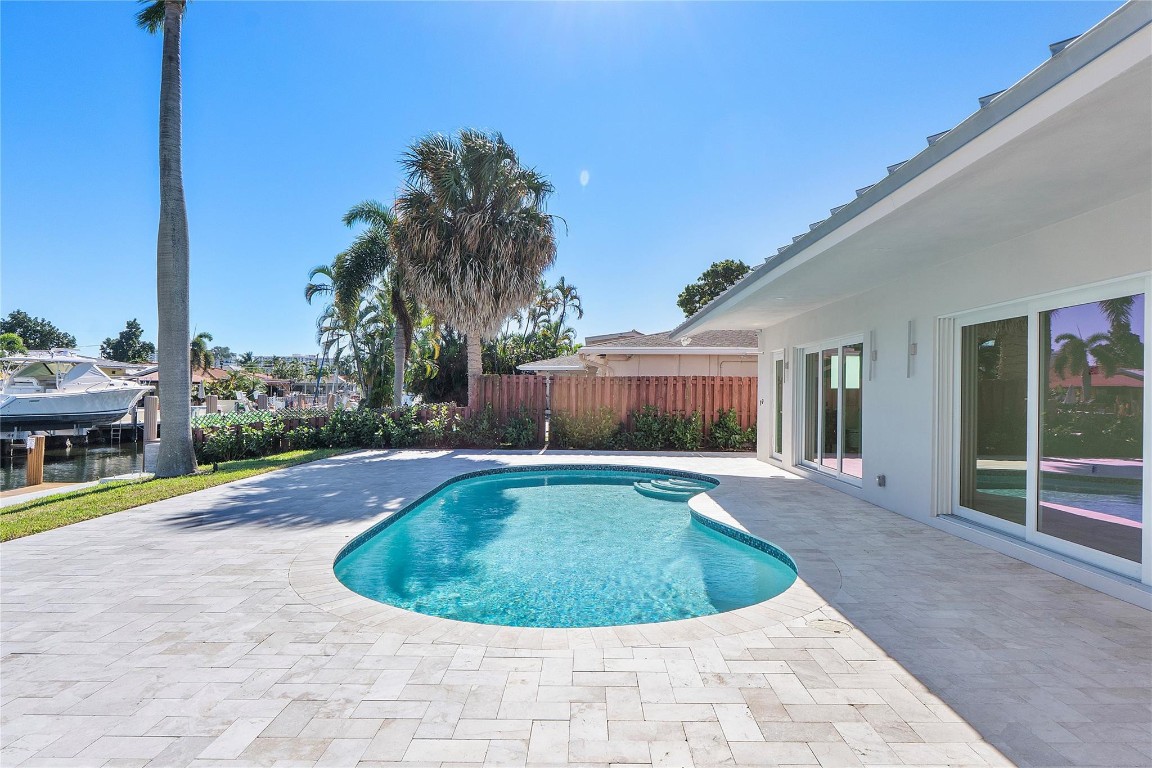 Country Club Isles 42-40 - Residential