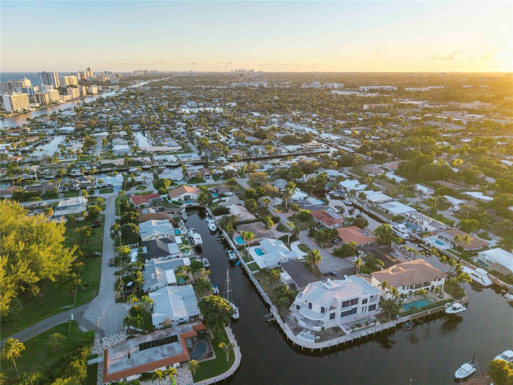 Country Club Isles 42-40 - Residential