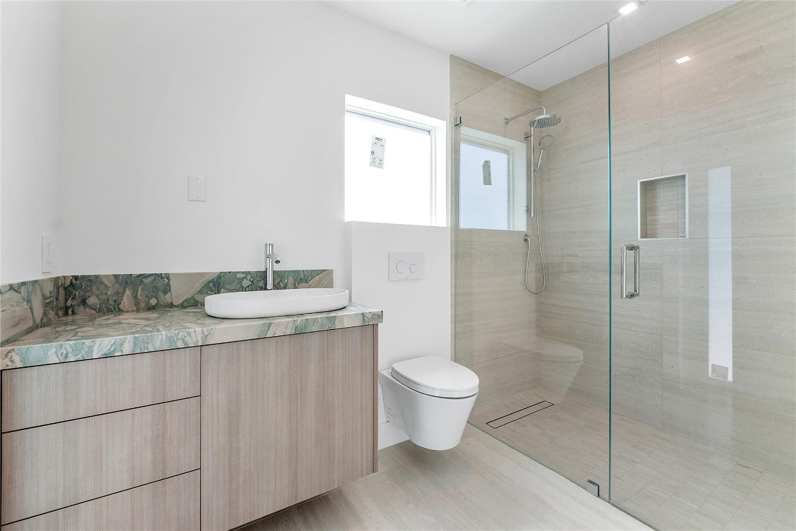 Country Club Isles 42-40 - Residential