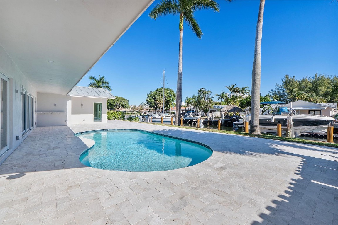 Country Club Isles 42-40 - Residential