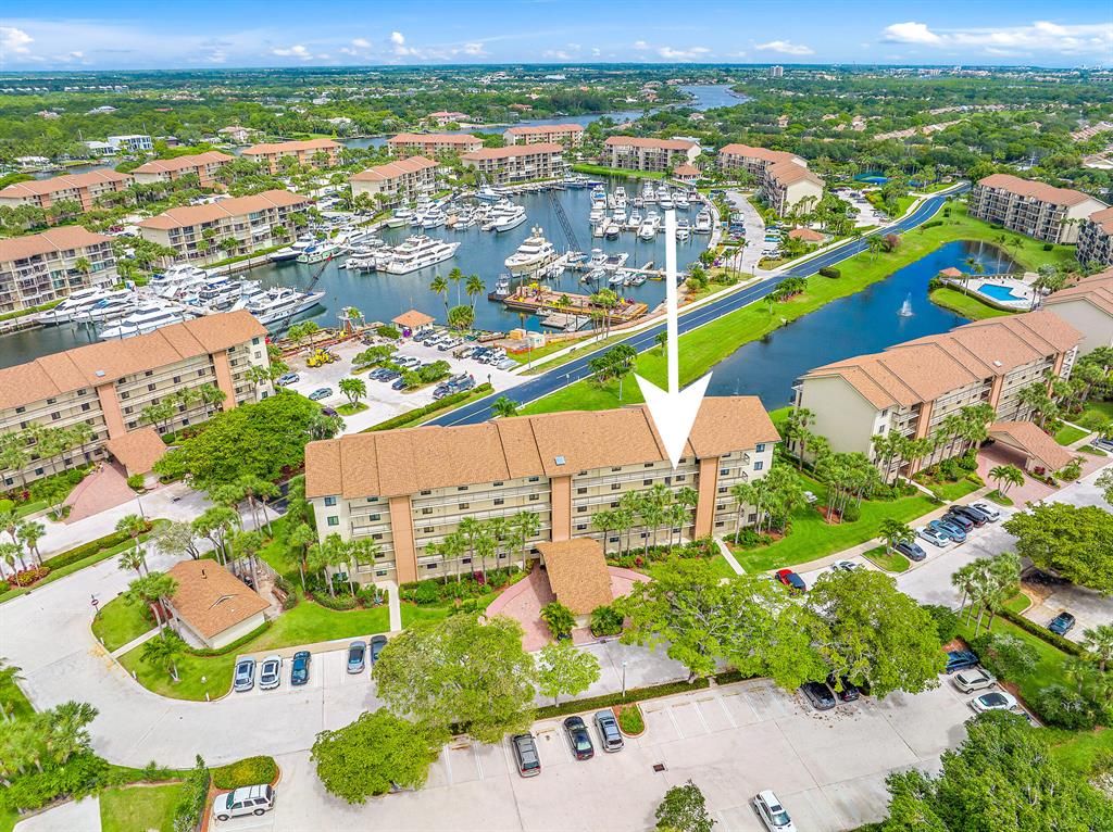 Photo of 901 Seafarer Circle #405, Jupiter, FL 33477 (MLS # R10798024)