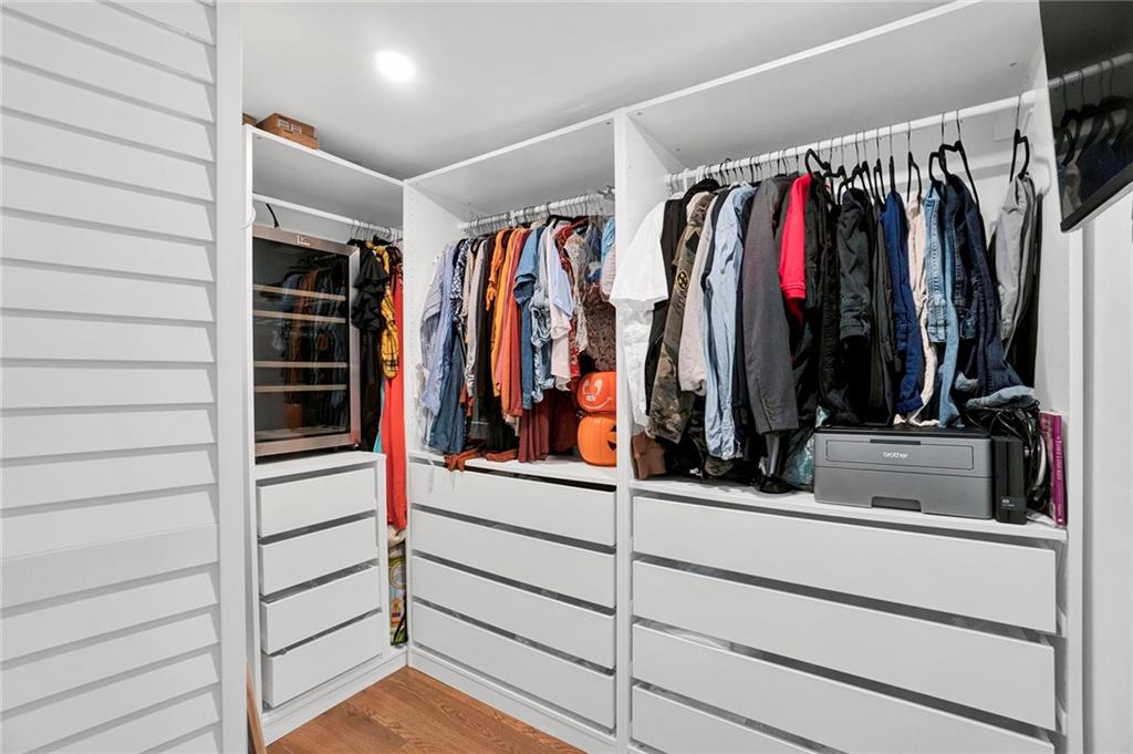 Kensington South 155-15 B - Residential