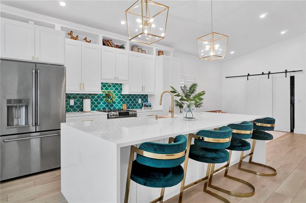 Kensington South 155-15 B - Residential