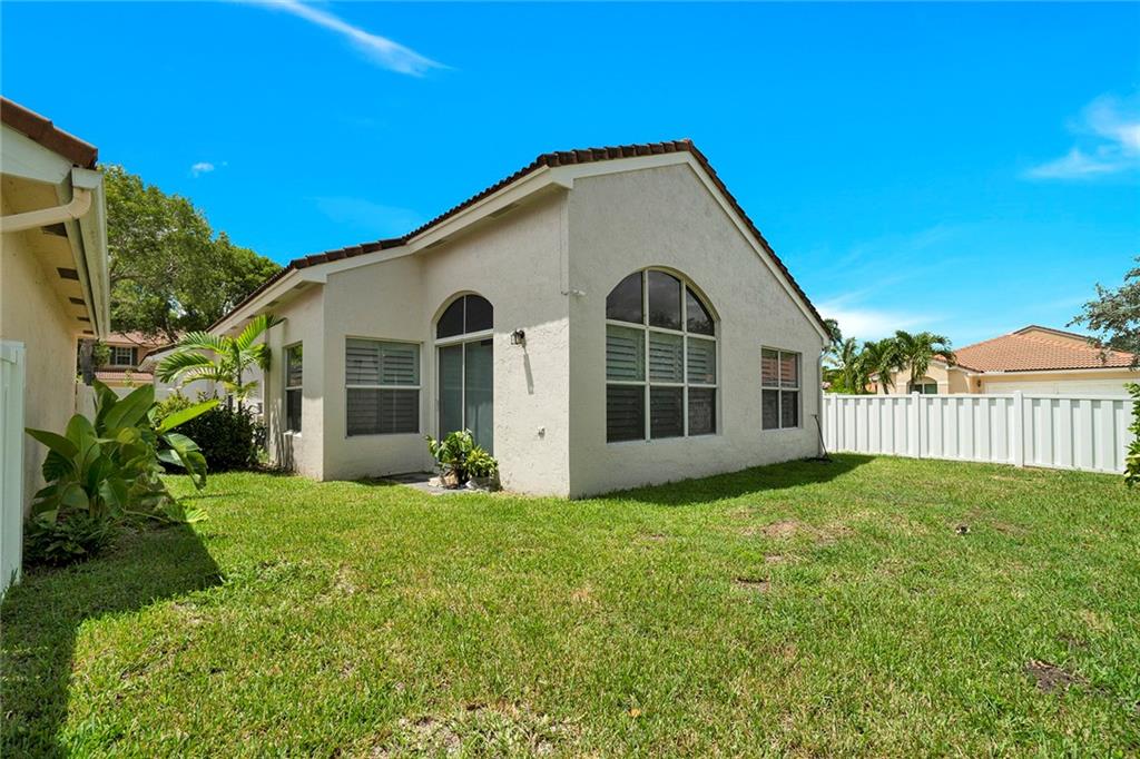 Kensington South 155-15 B - Residential