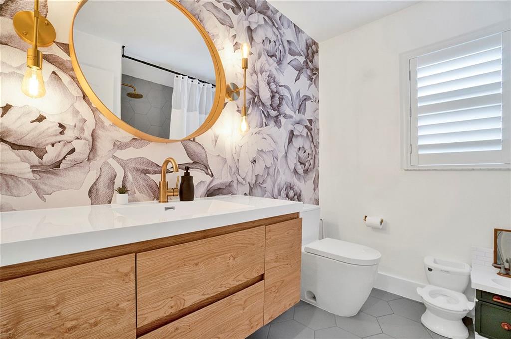 Kensington South 155-15 B - Residential