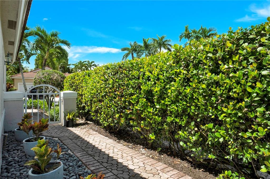 Kensington South 155-15 B - Residential