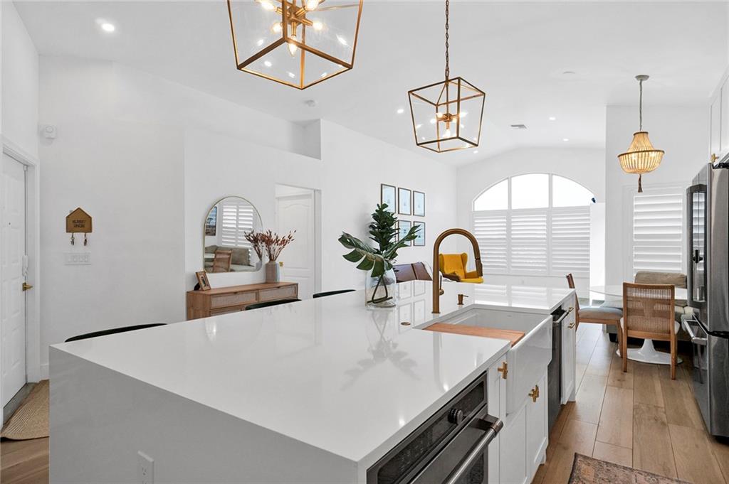 Kensington South 155-15 B - Residential