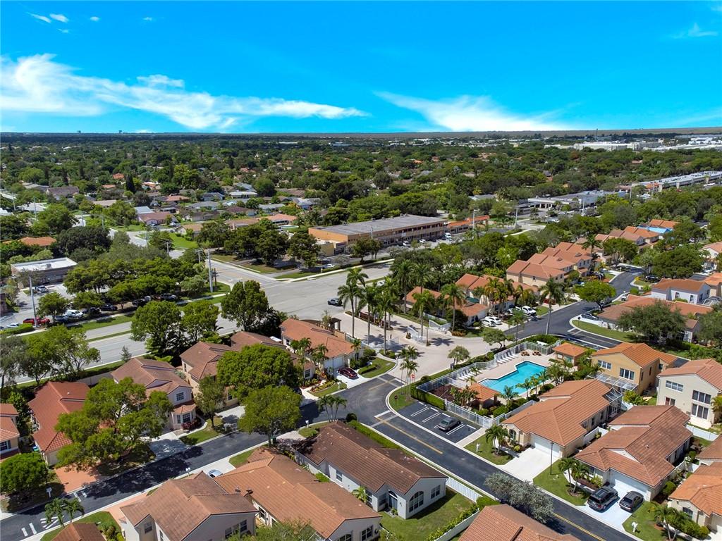 Kensington South 155-15 B - Residential