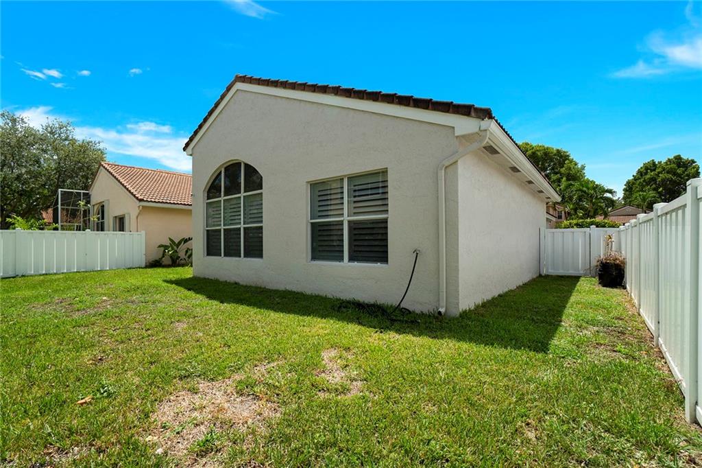 Kensington South 155-15 B - Residential