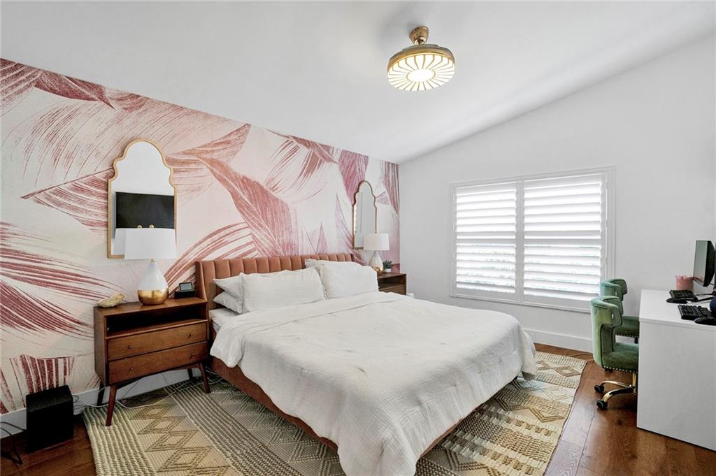 Kensington South 155-15 B - Residential