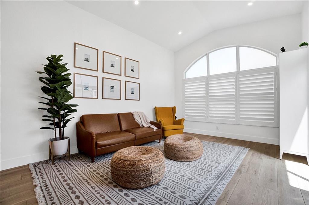 Kensington South 155-15 B - Residential