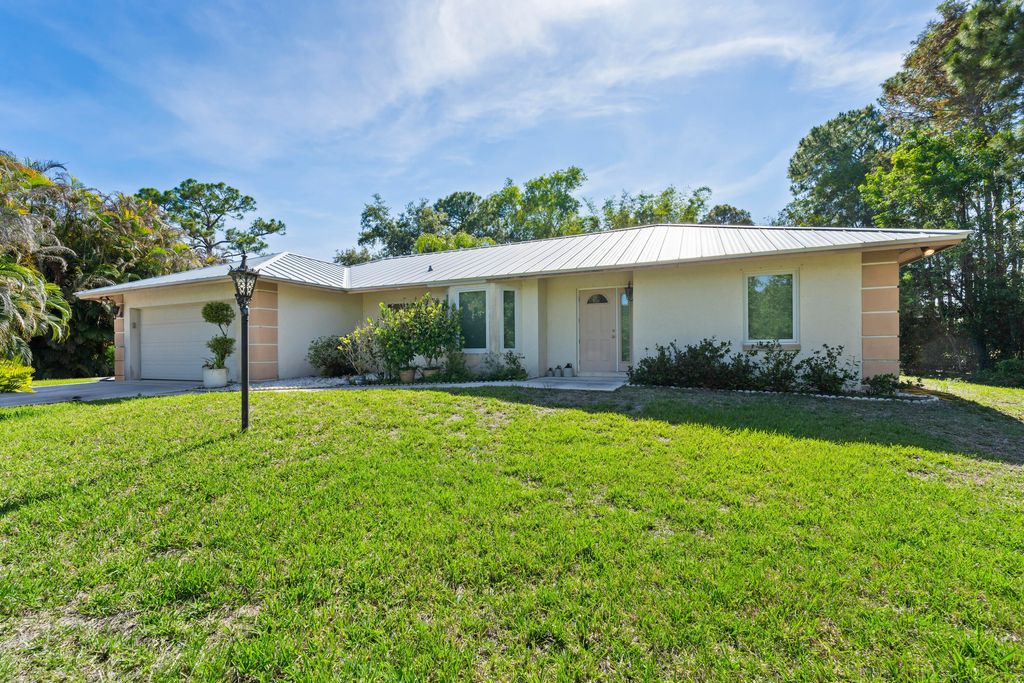 Photo of 16179 N 123rd Ter Terrace N, Jupiter, FL 33478 (MLS # B26025777)