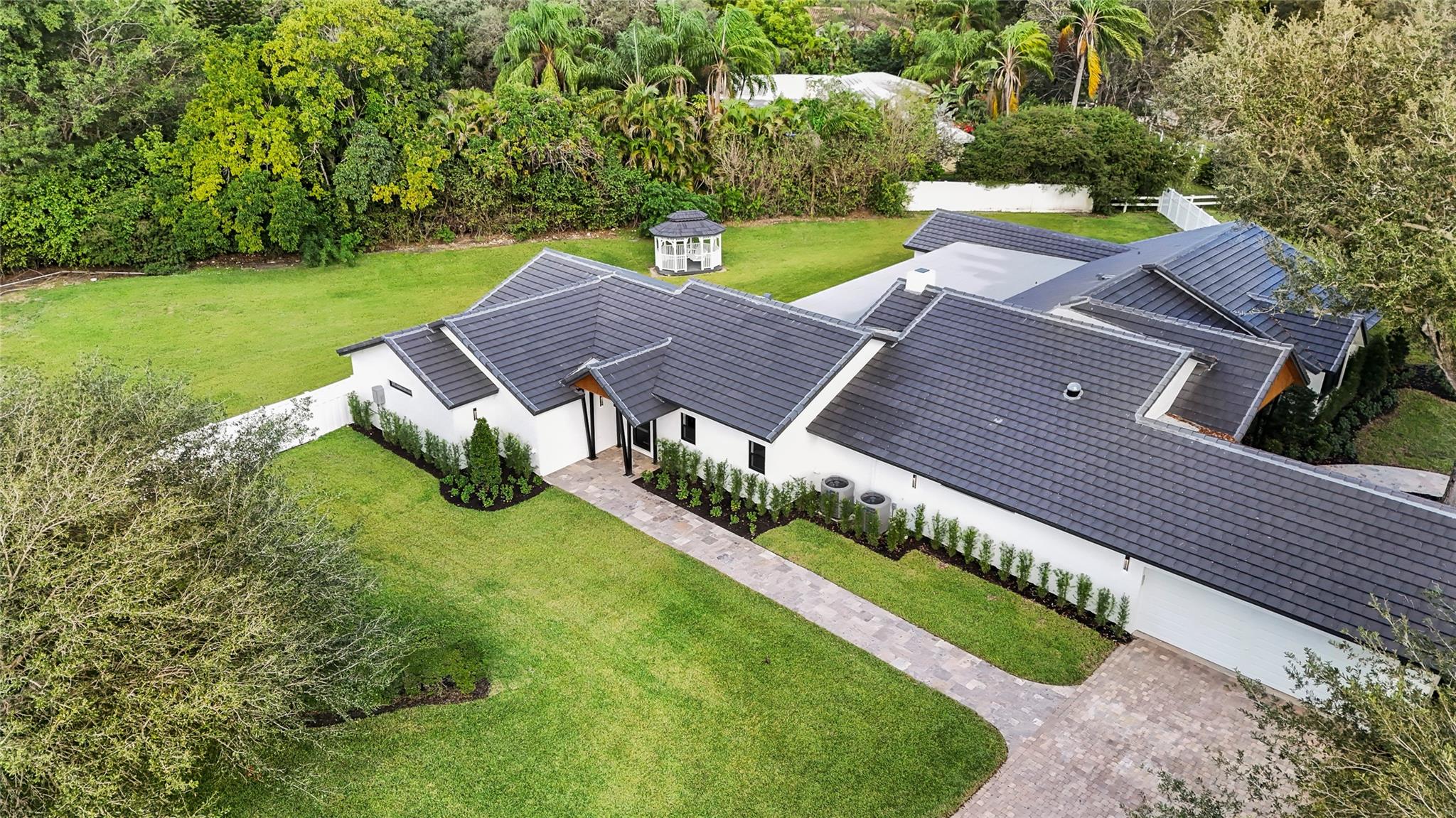 Running Brook Hills 70-23 - Residential