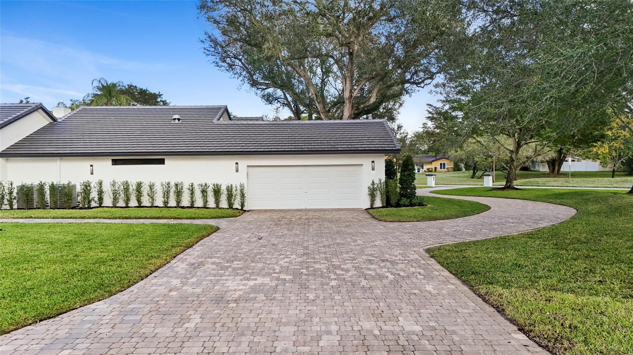 Running Brook Hills 70-23 - Residential