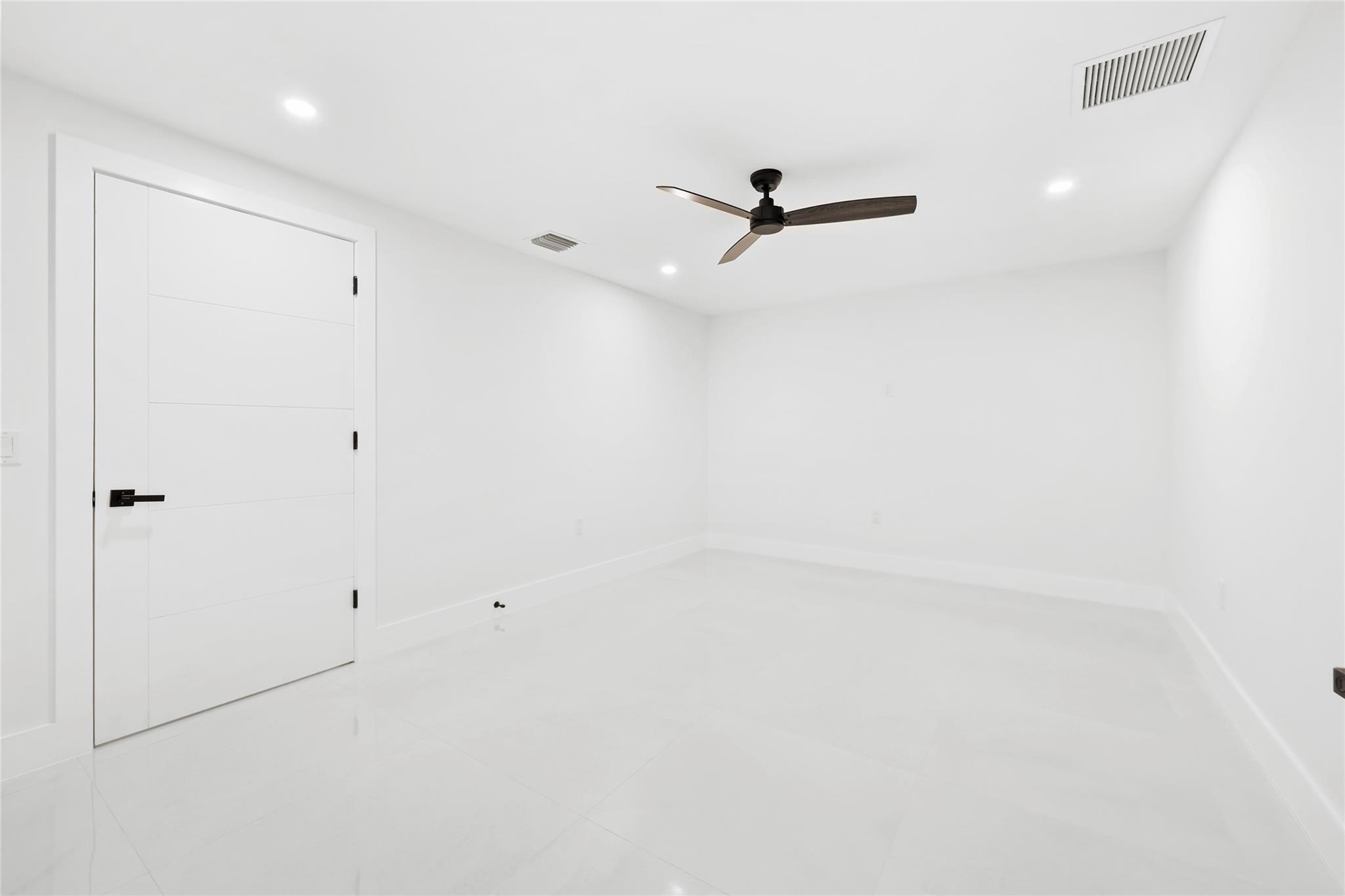 Running Brook Hills 70-23 - Residential