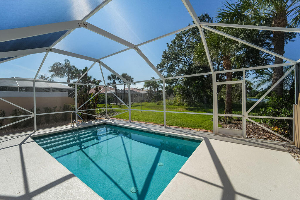 THE RETREAT - Residential