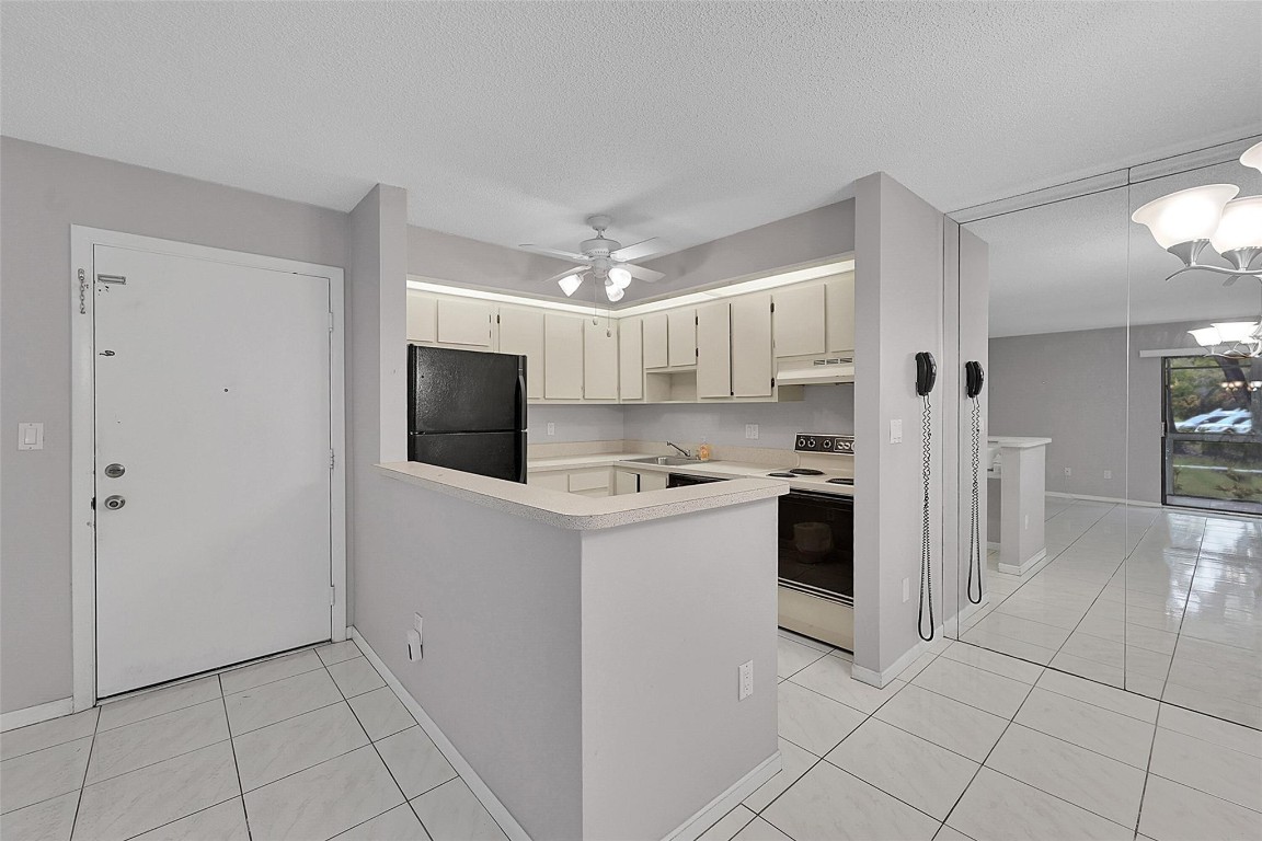 Belfort Condo C - Residential