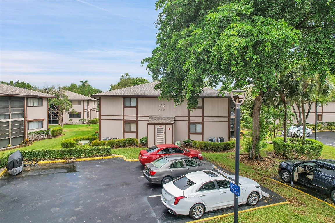 Belfort Condo C - Residential