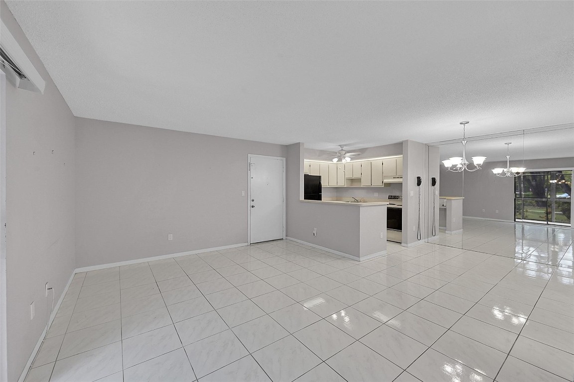 Belfort Condo C - Residential