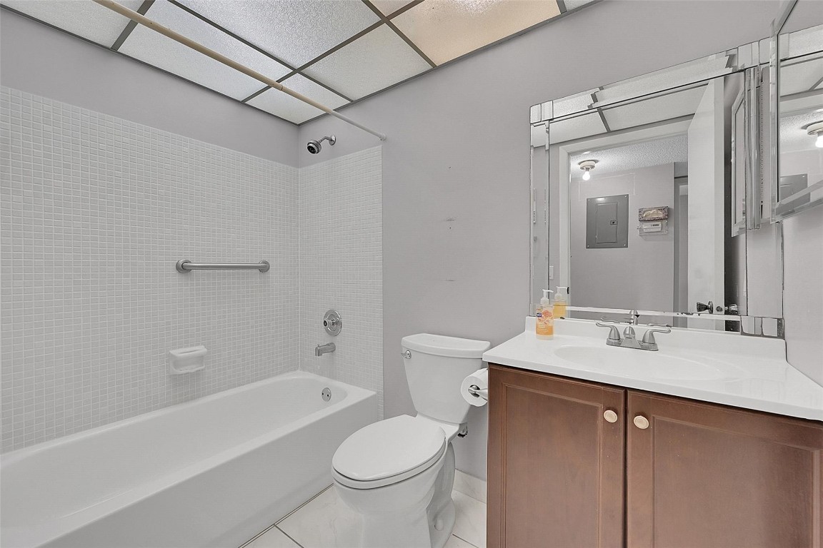 Belfort Condo C - Residential