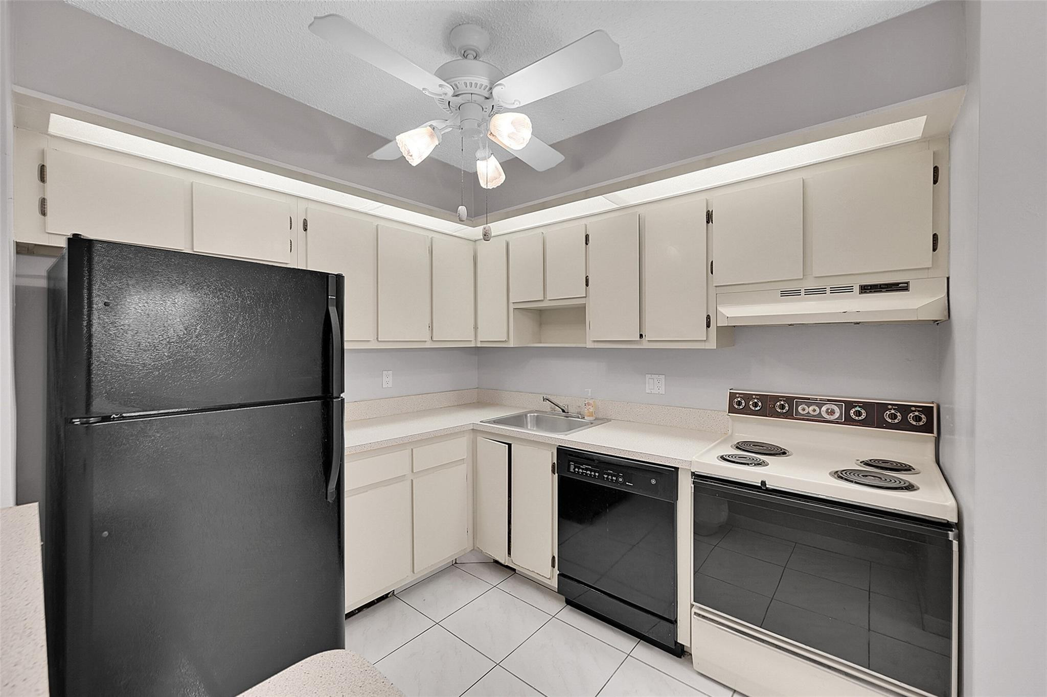 Belfort Condo C - Residential