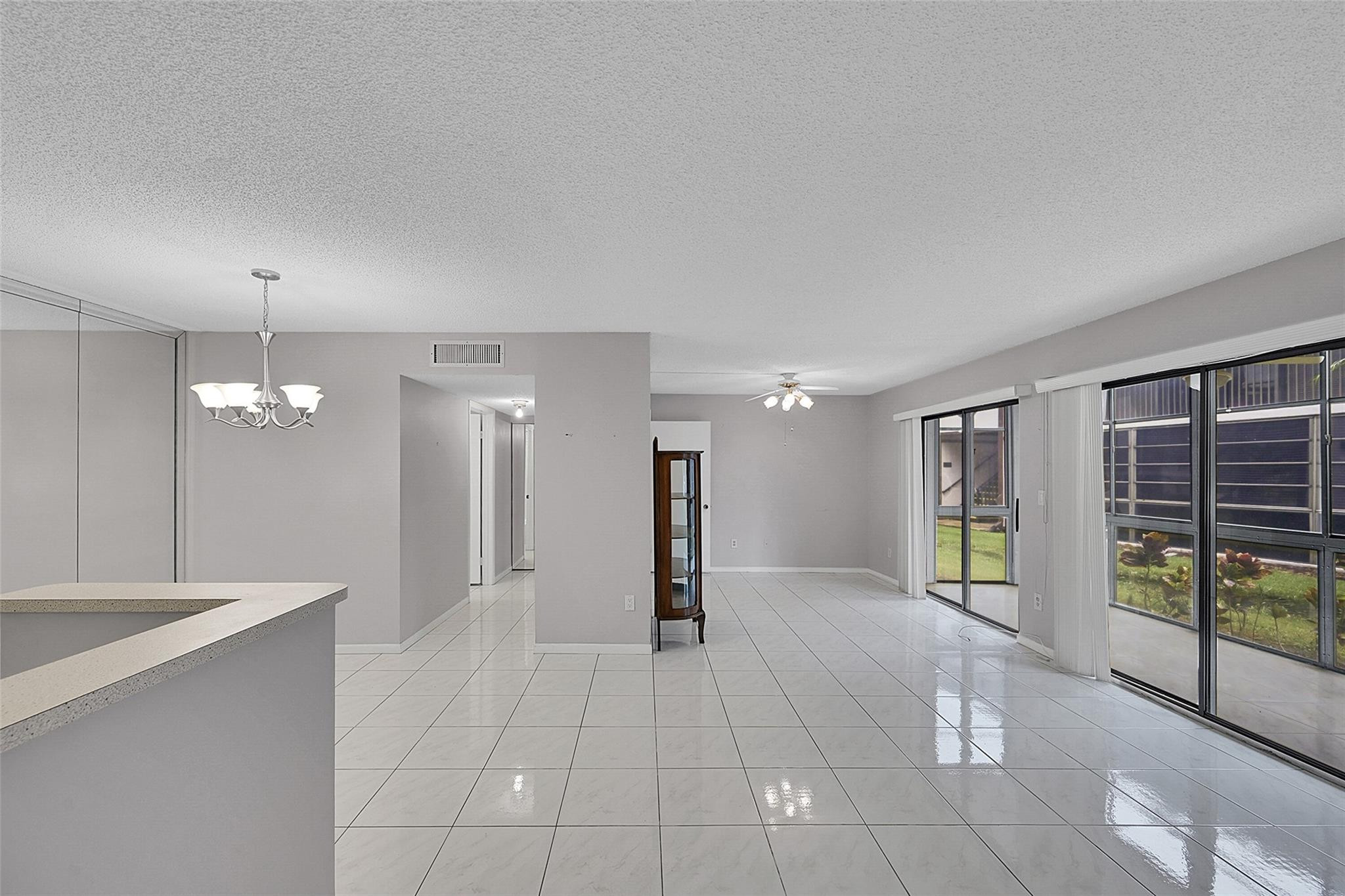 Belfort Condo C - Residential