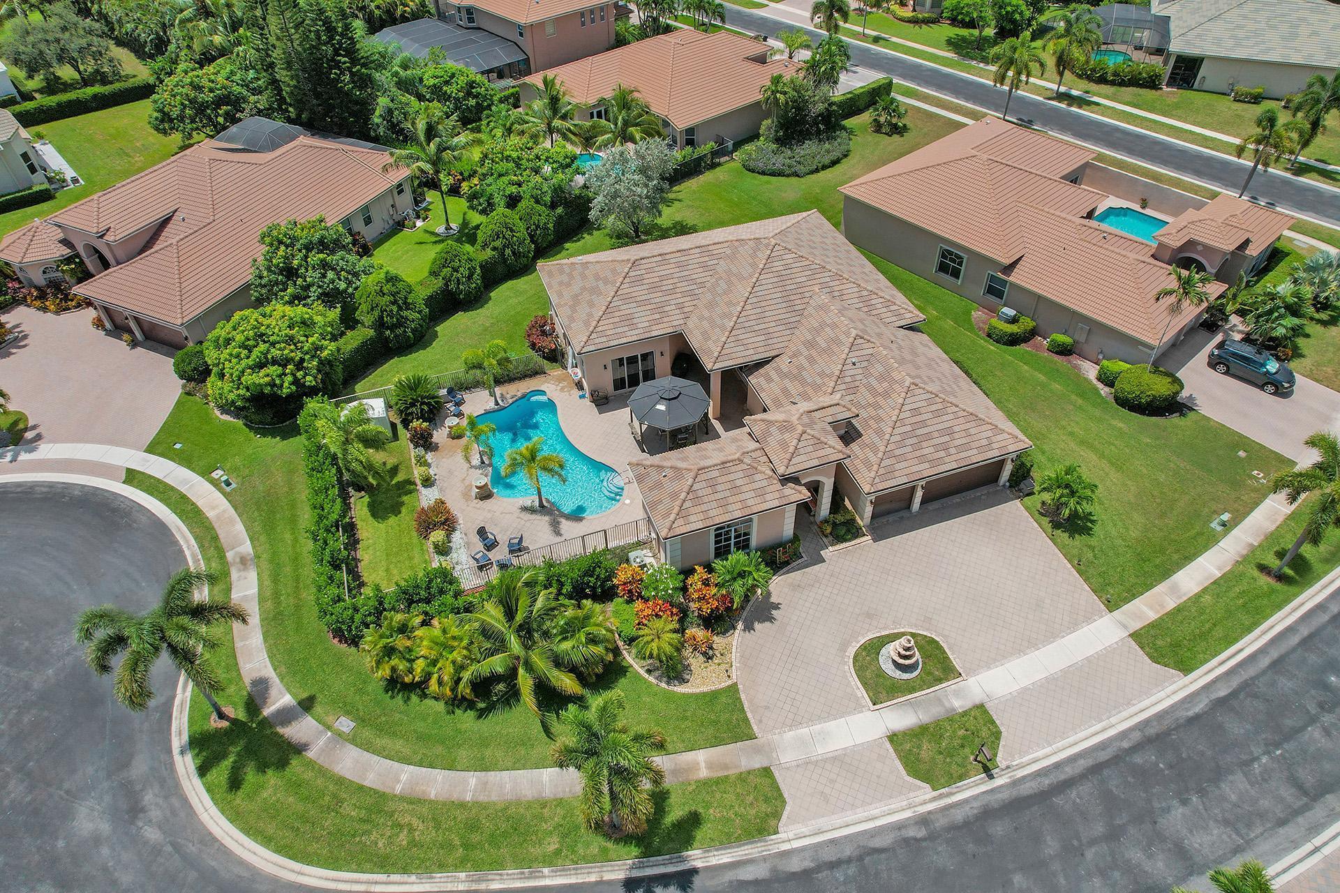 2933 E Fontana Court