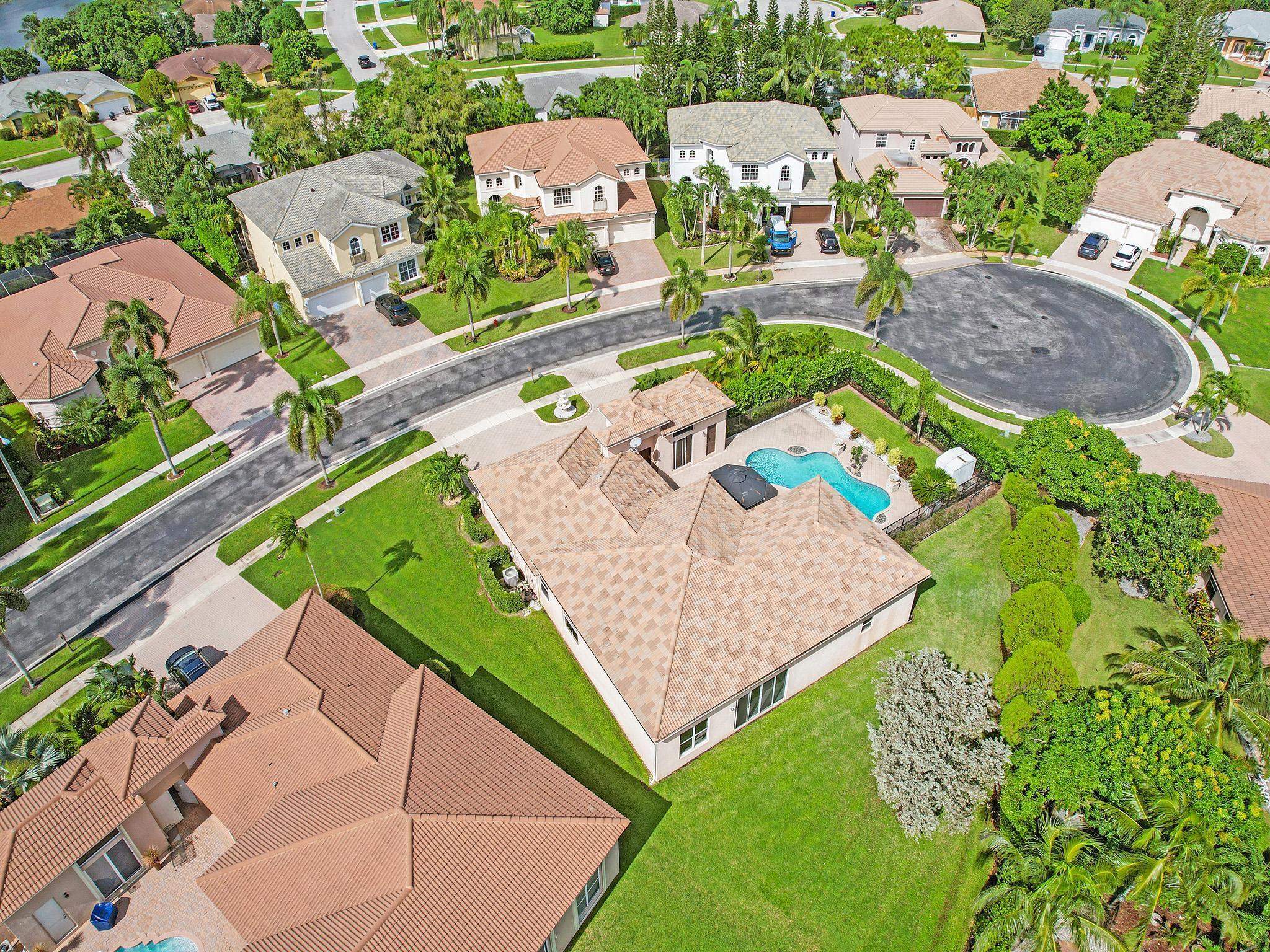2933 E Fontana Court