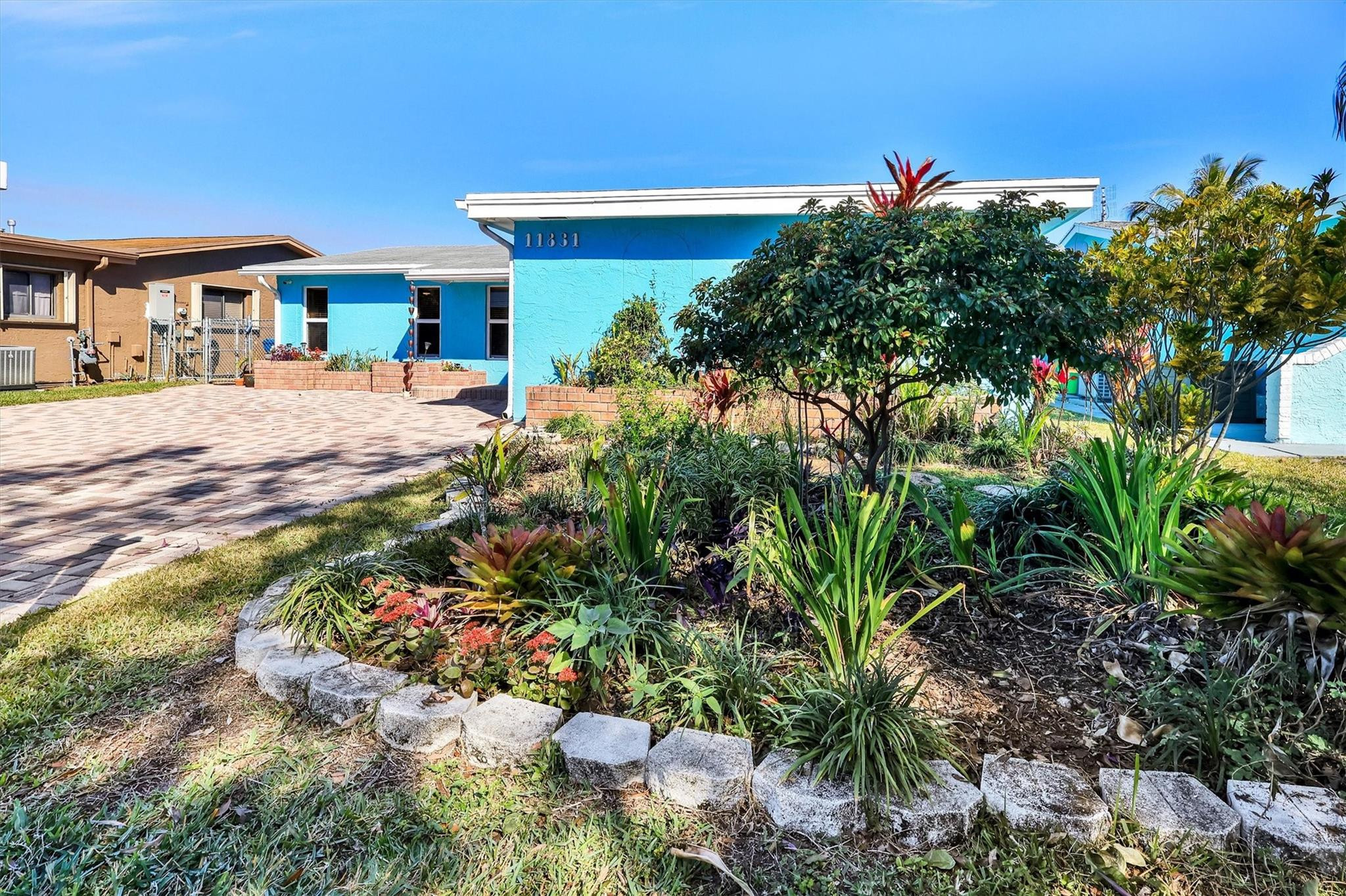 Sunrise Golf Village Sec - Residential