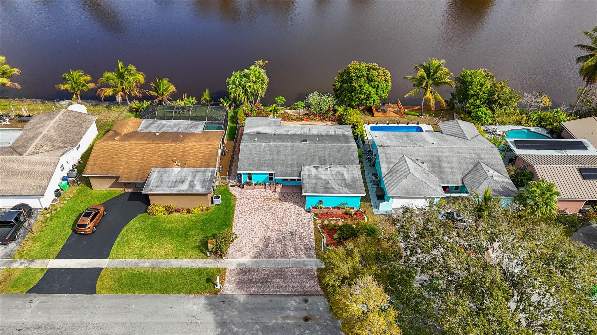 Sunrise Golf Village Sec - Residential