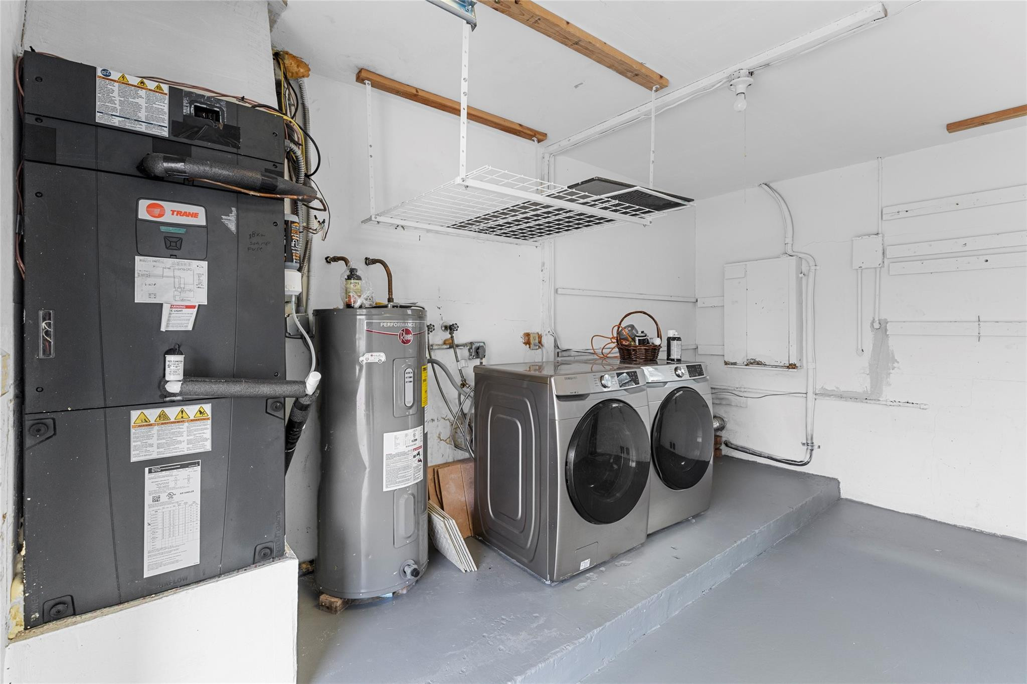 Sunrise Golf Village Sec - Residential