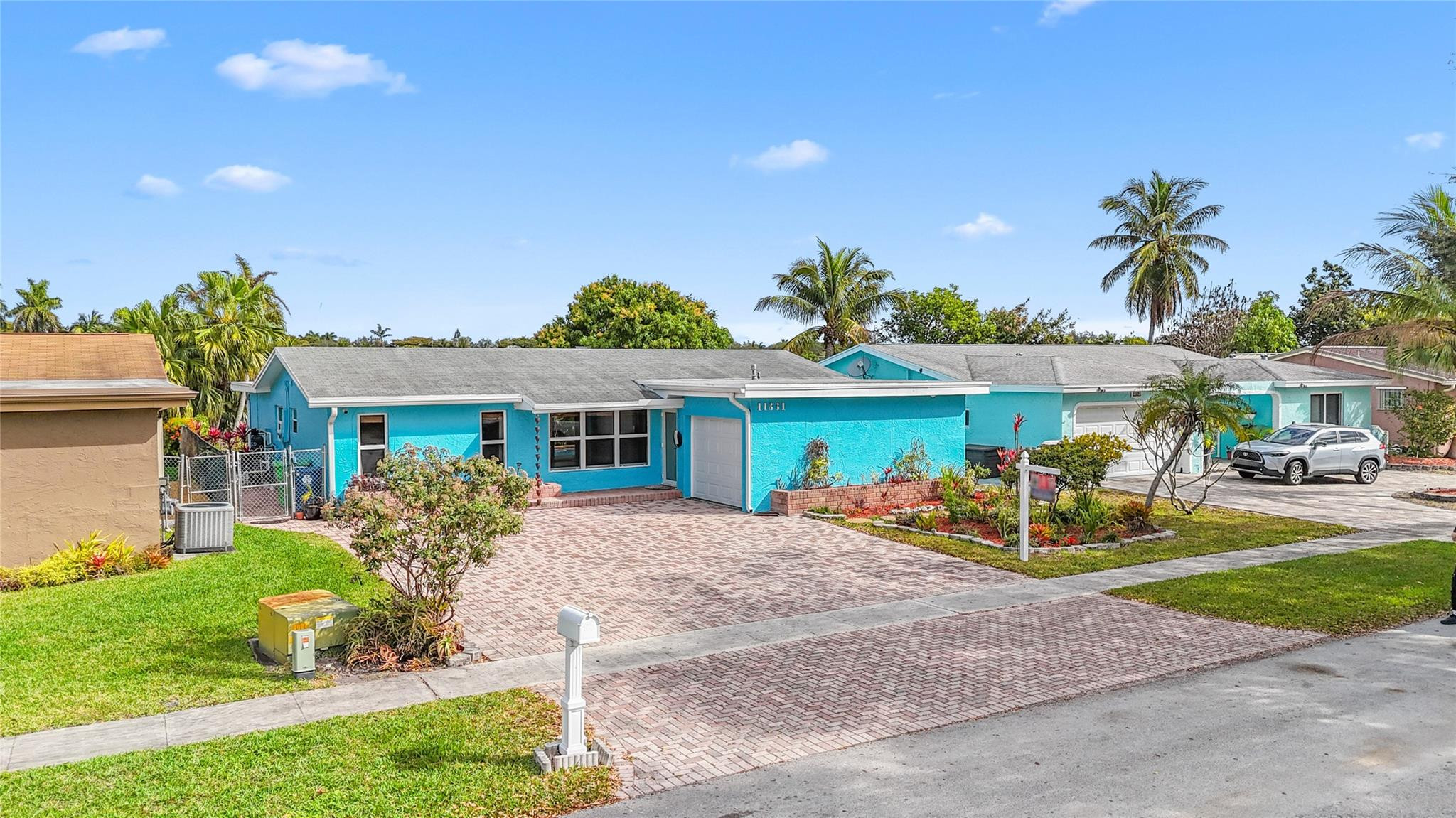 Sunrise Golf Village Sec - Residential