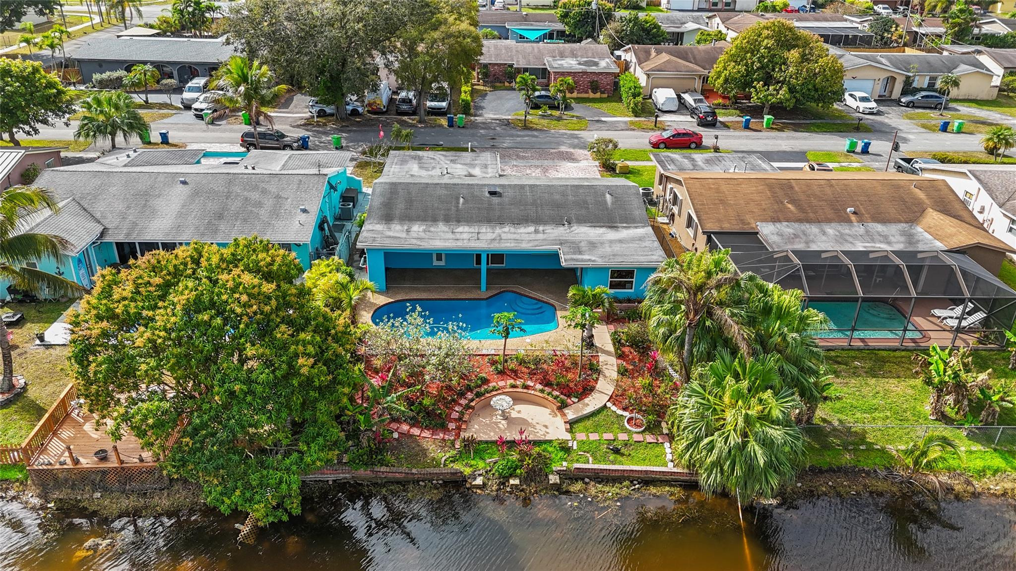 Sunrise Golf Village Sec - Residential