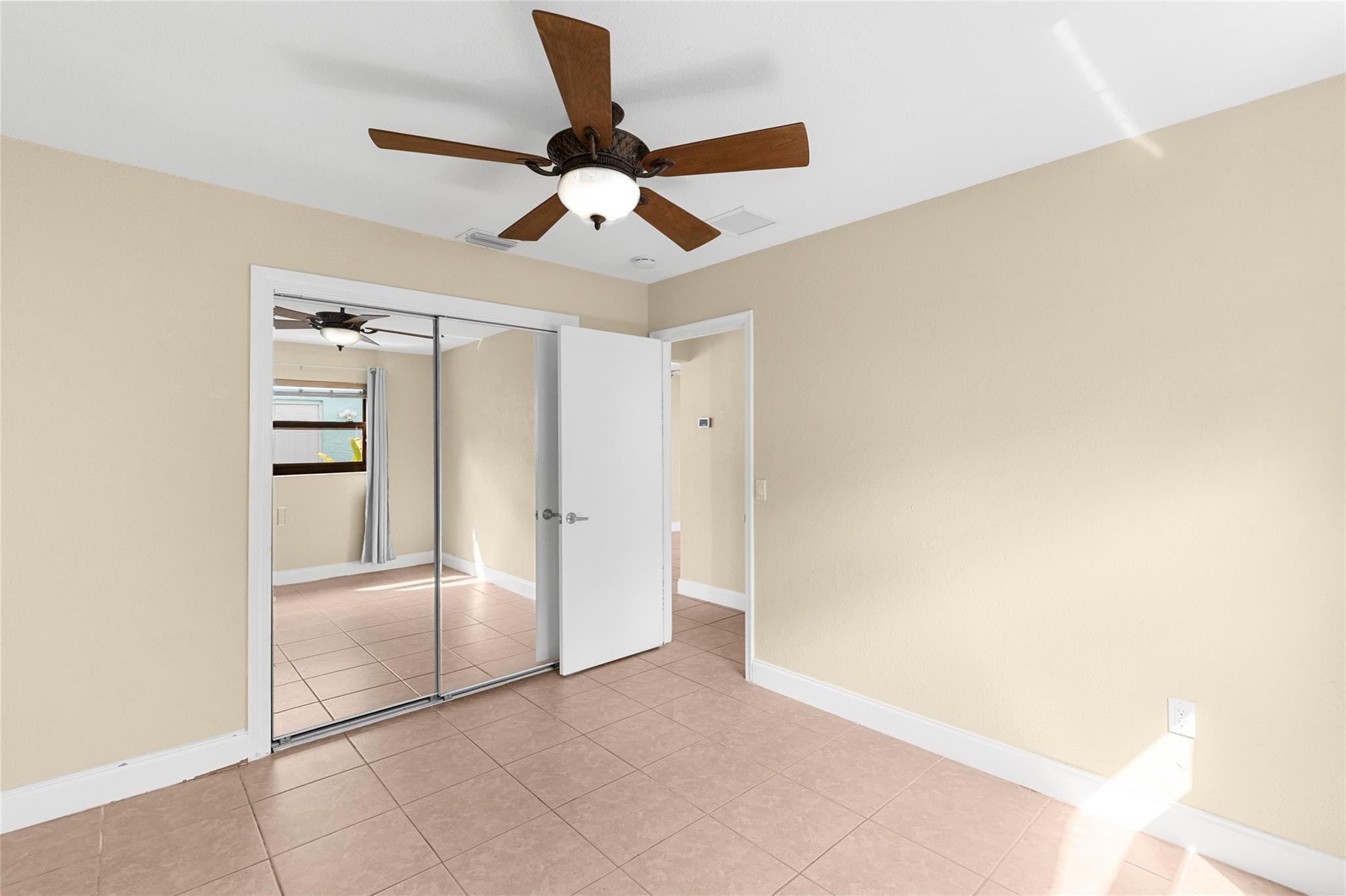 Sunrise Golf Village Sec - Residential