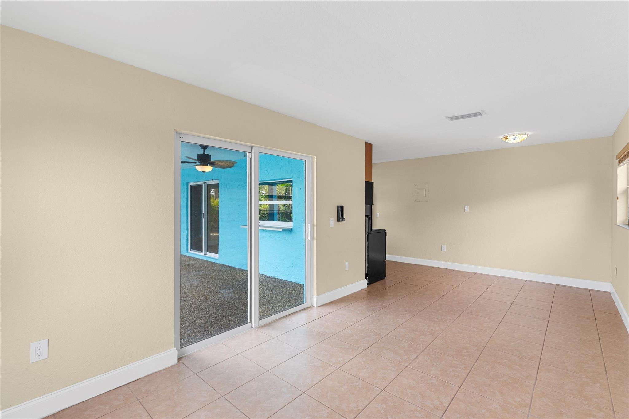 Sunrise Golf Village Sec - Residential