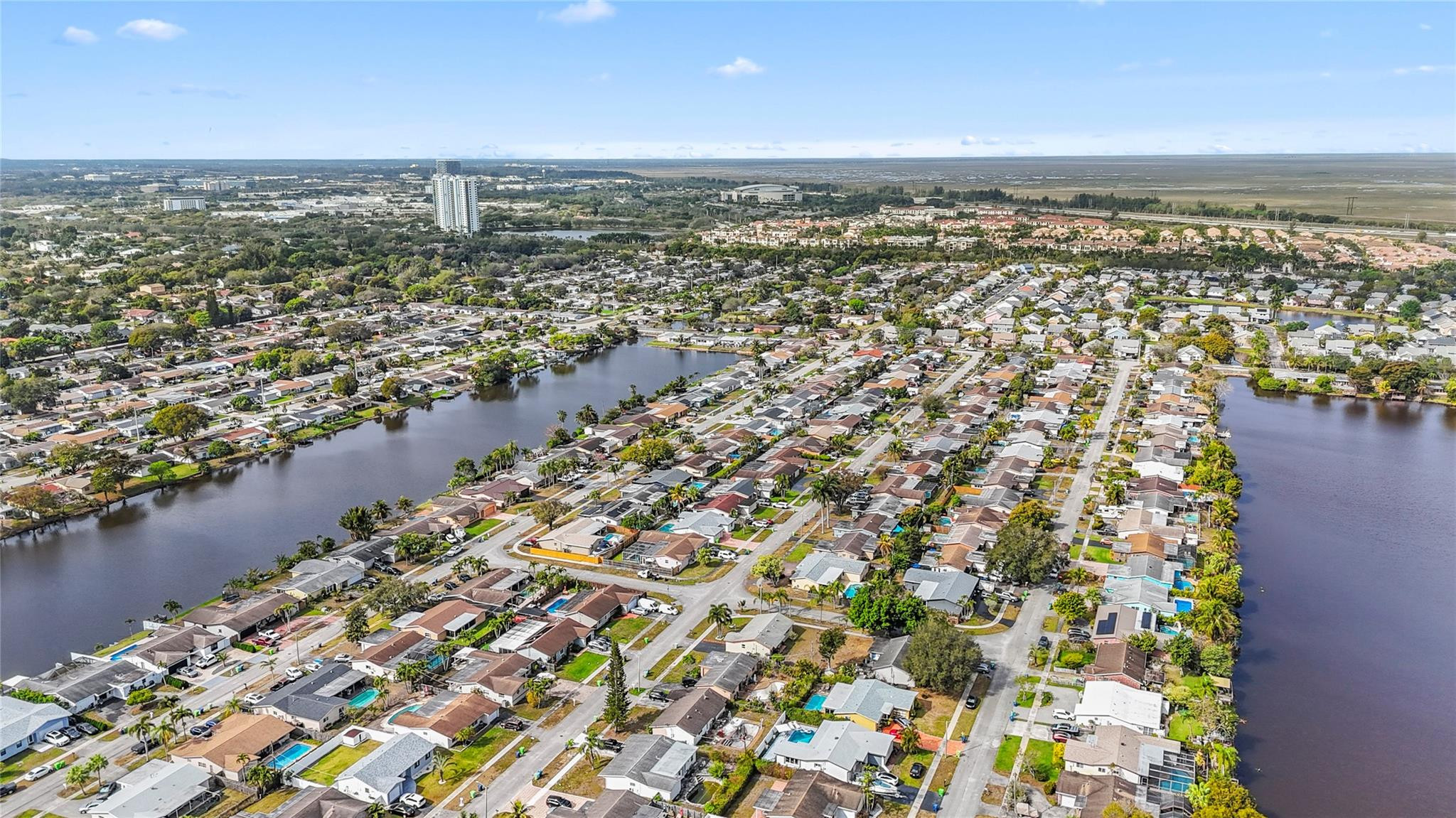 Sunrise Golf Village Sec - Residential