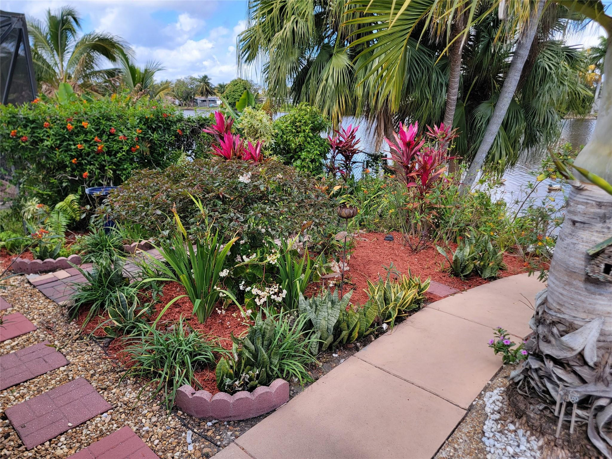 Sunrise Golf Village Sec - Residential