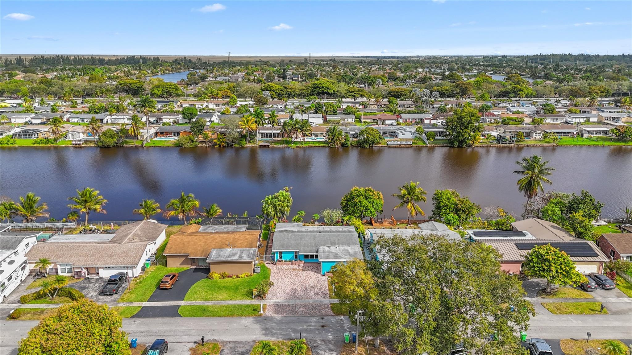 Sunrise Golf Village Sec - Residential